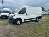 Peugeot Boxer 30 unități în stoc ! Distribuție pe lanț ! 8.650 euro + TVA !