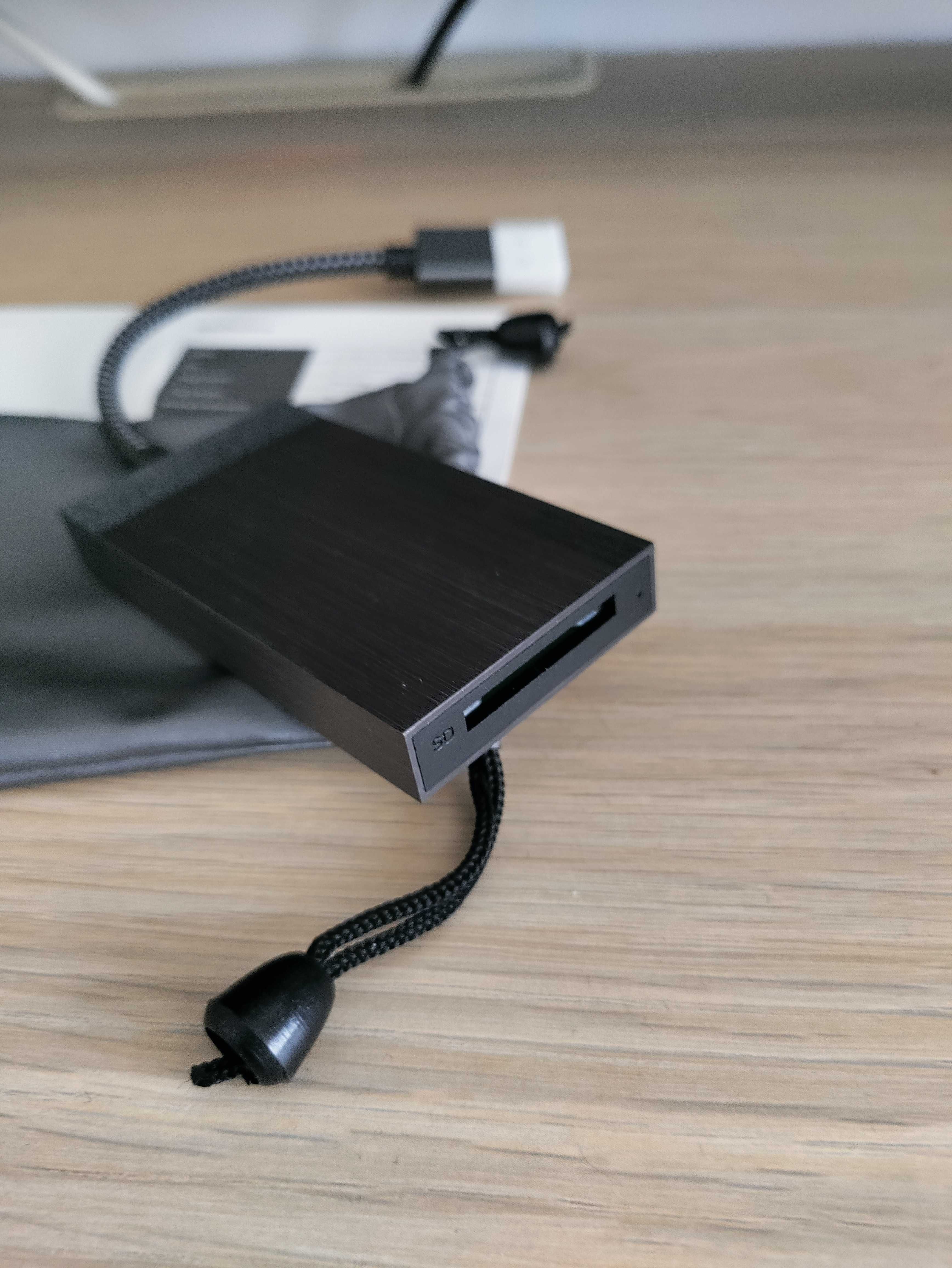 Vand cititor card XQD si SD