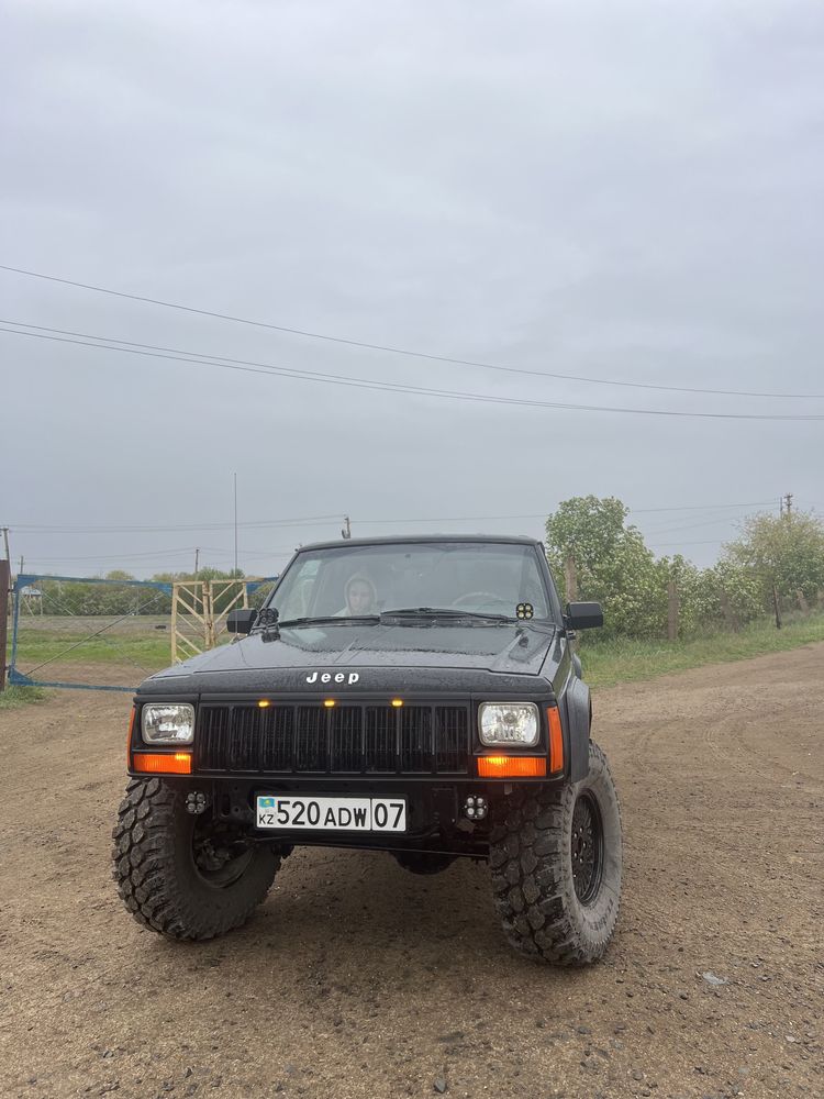 Продам JEEP Cherokee XJ