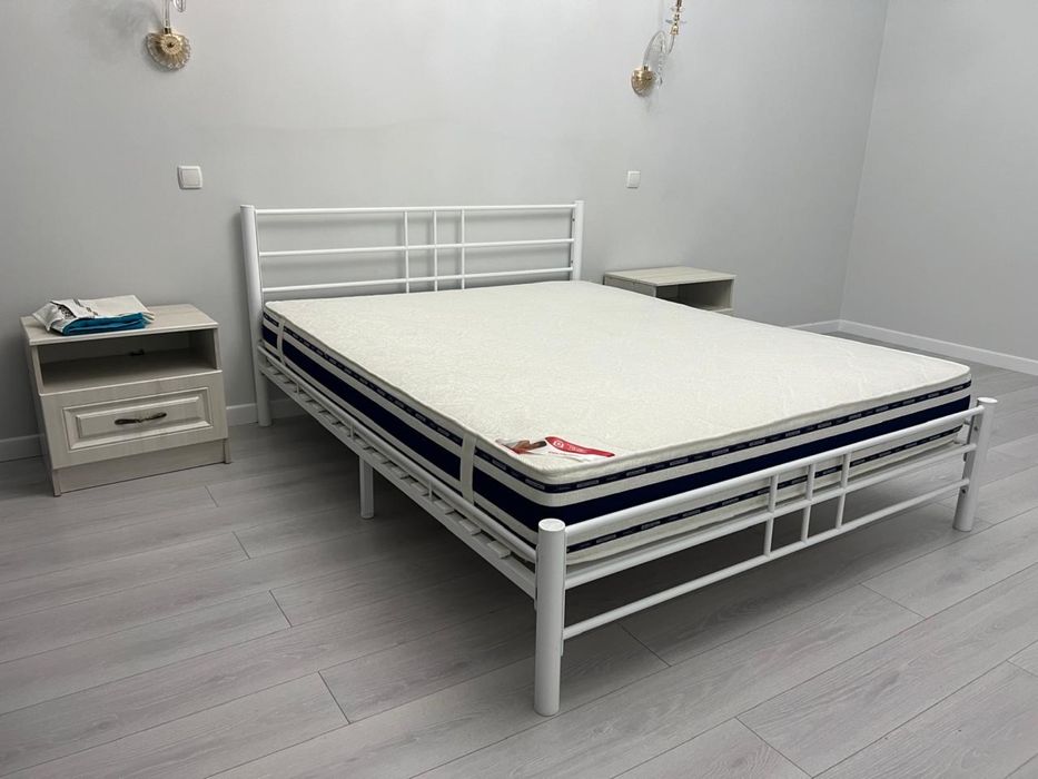Кровать спальная двухместная 160х200 IKEA