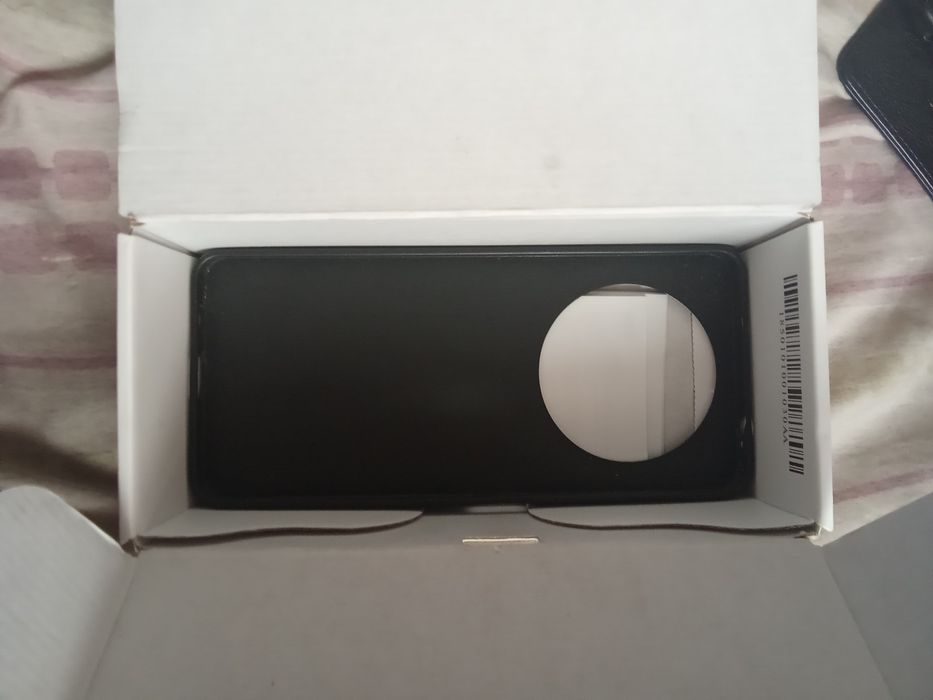 Redmi A3 4/128gb android 15 dual SIM liber de rețea perfect funcțional