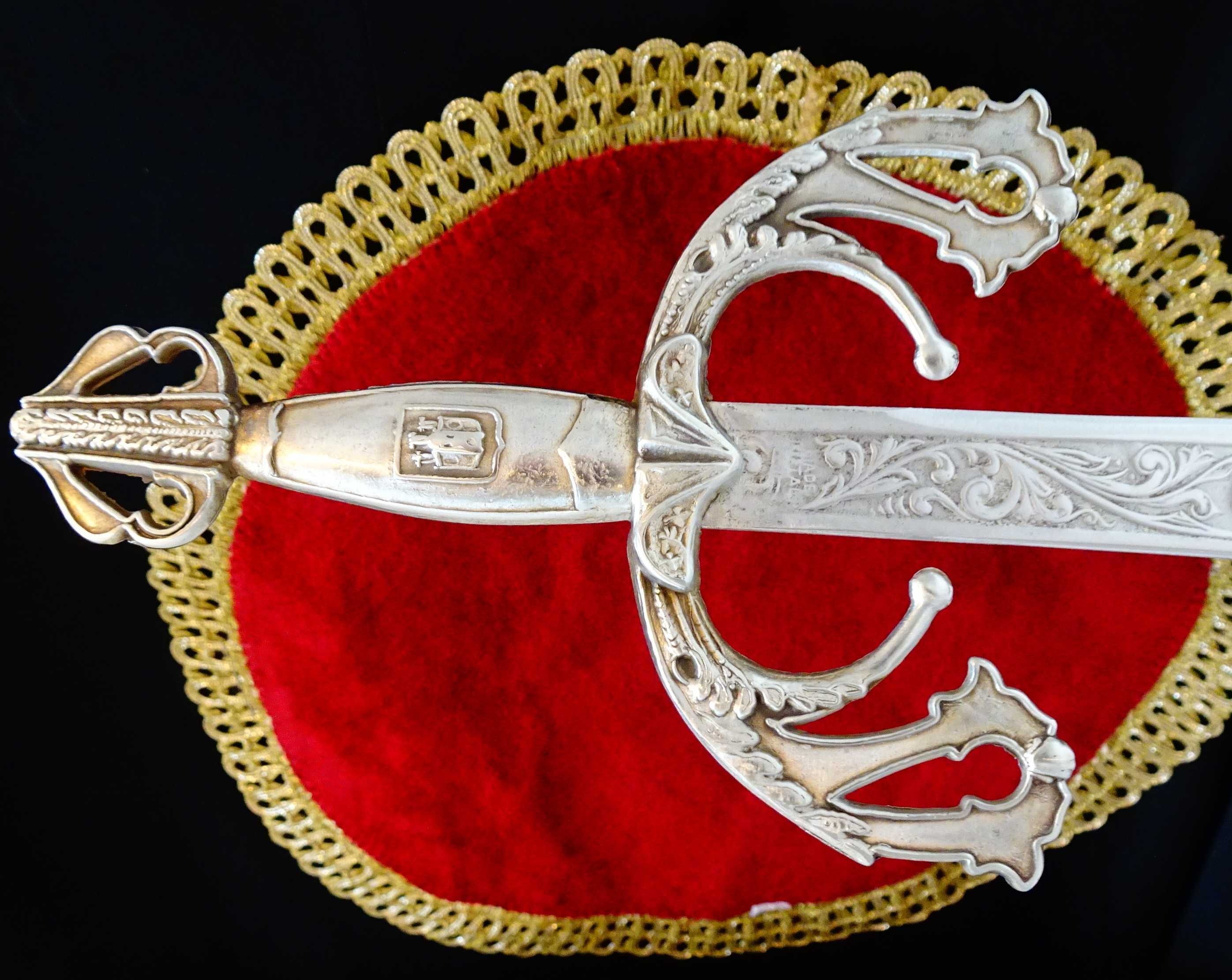 Старинен италиански ятаган,сабя,маркиран.