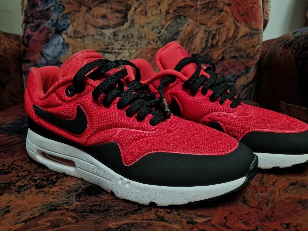 Vând nike air max