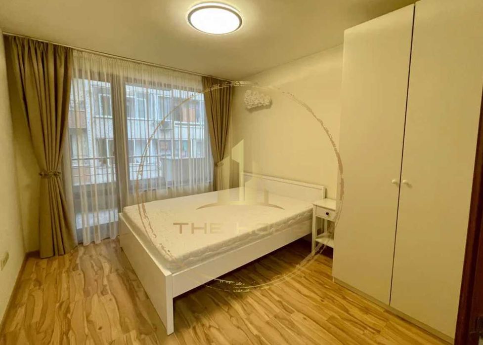 Дава се под наем Тристаен апартамент в Варна, Център - 87 кв.м за 700 € - Снимка #7