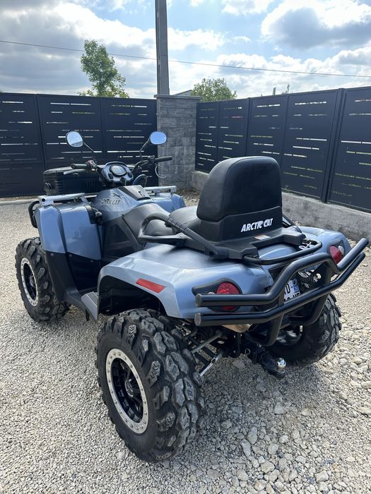 Artic cat 700EFI ( nu can am ,cf moto , linhai )