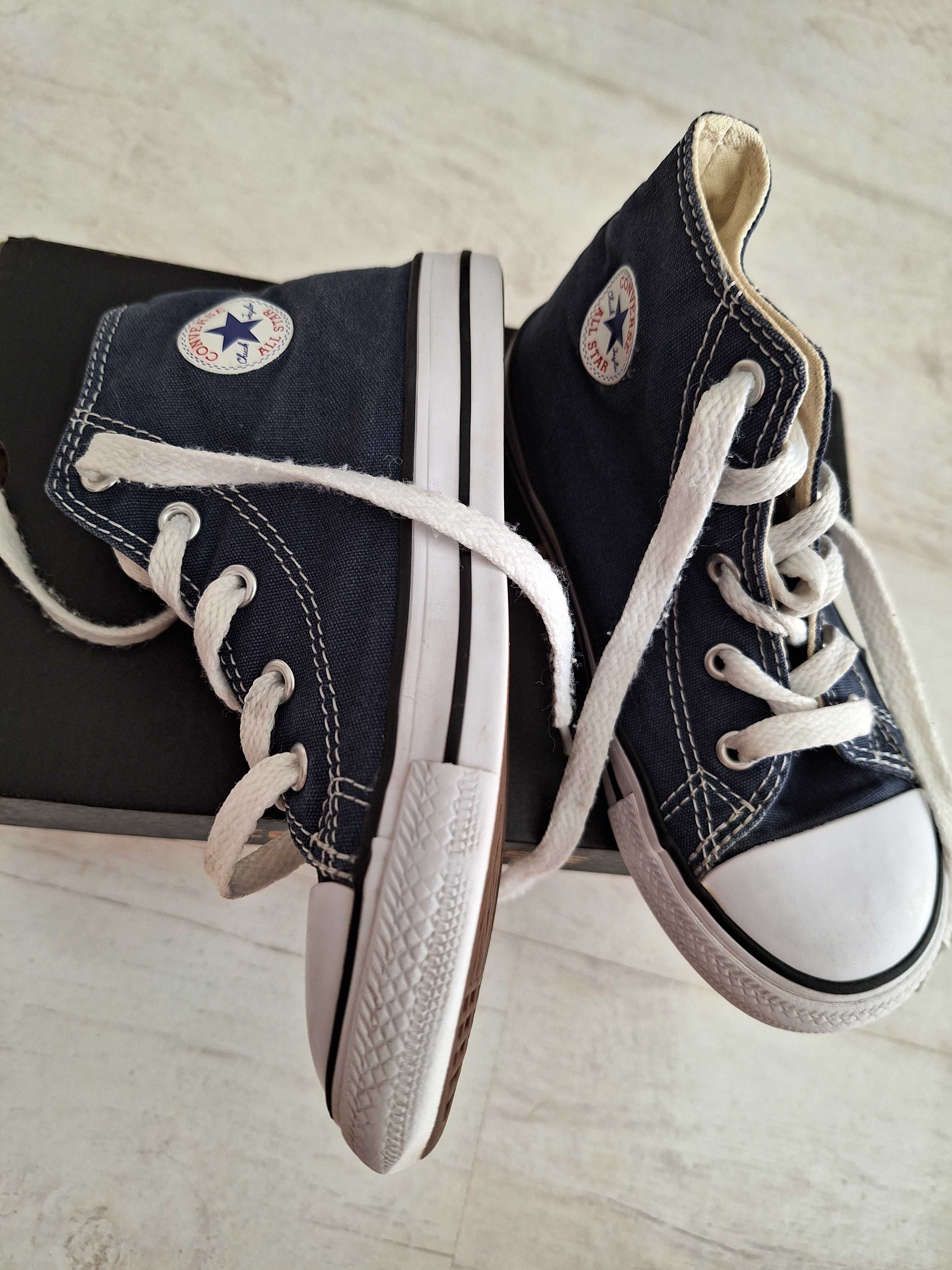 Converse marimea 26