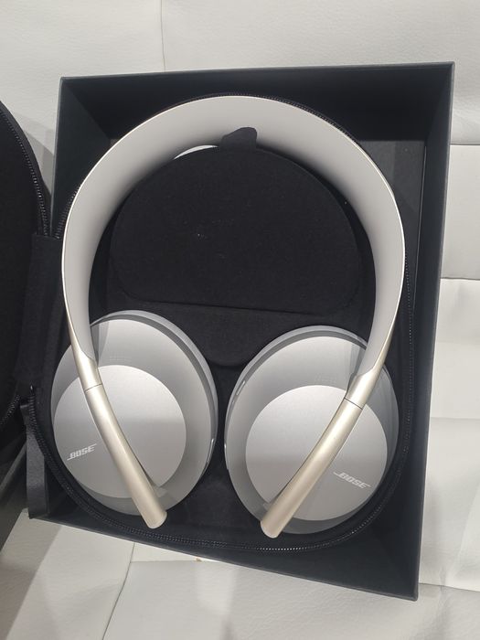 Блутут слушалки BOSE Noise cancelling 700