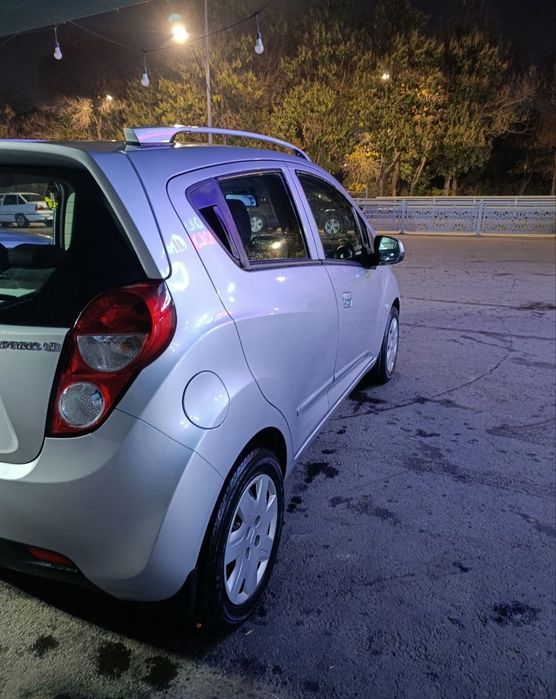Продается автомобиль SPARK 2015года пробег 56000