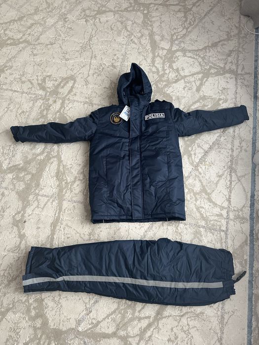 Продам форму полицейскую Новая