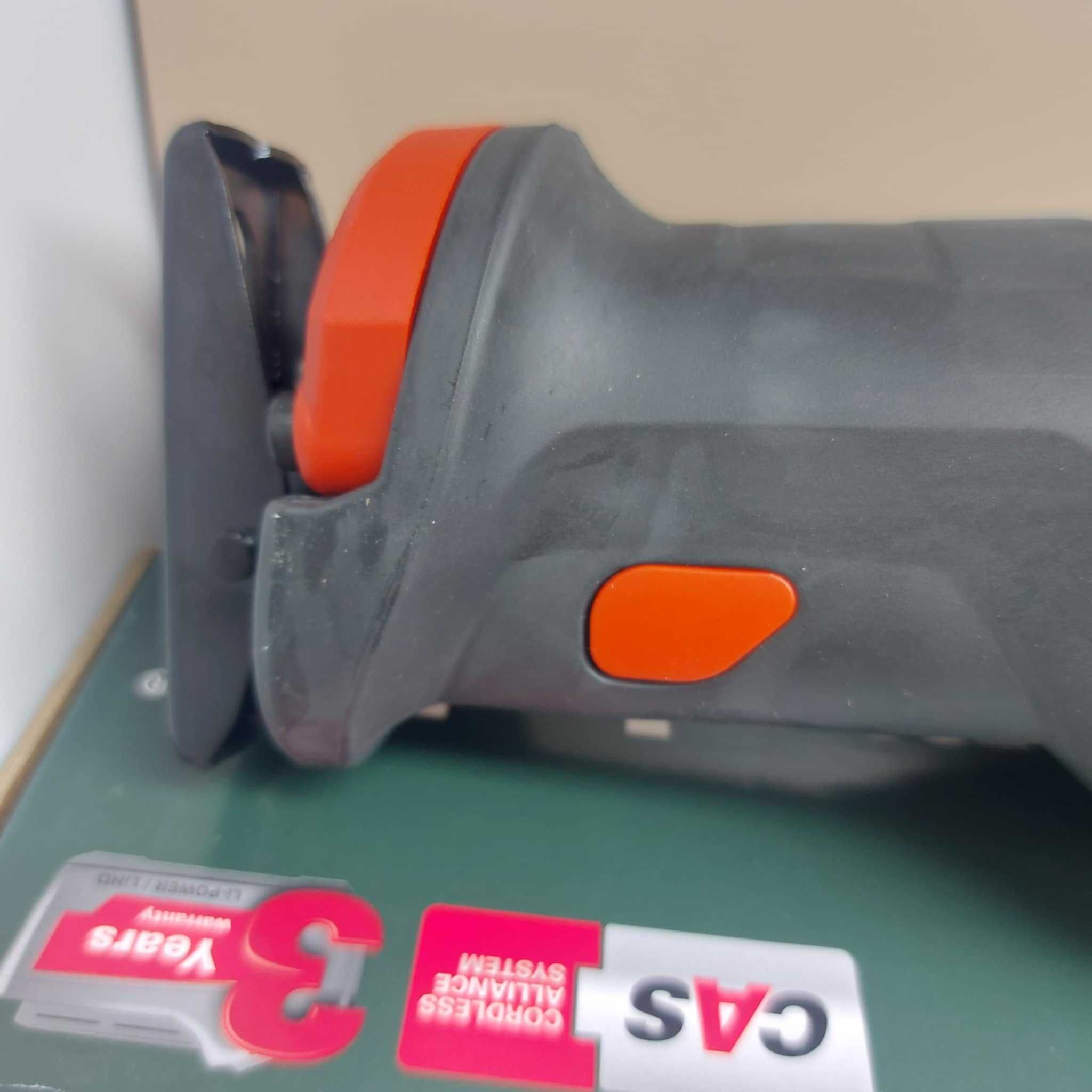Акумулаторен саблен трион Metabo SSEP 18 LT BL