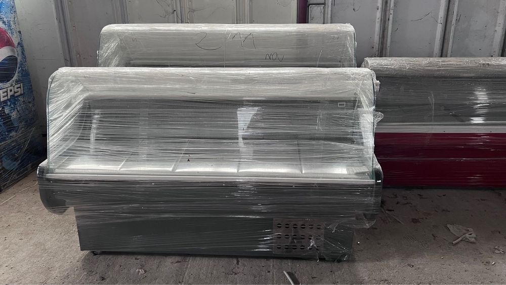 Vitrina frigorifica orizontala pentru mezeluri