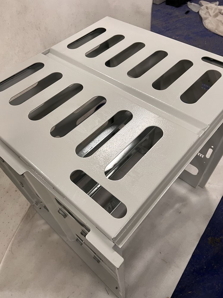 Rack baterii pentru sisteme fotovoltaice