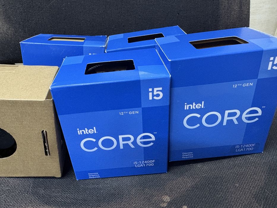 Procesoare Intel® Core™ i5-12400f