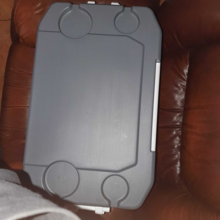 Ladă frigorifica nouă Igloo (Coleman)