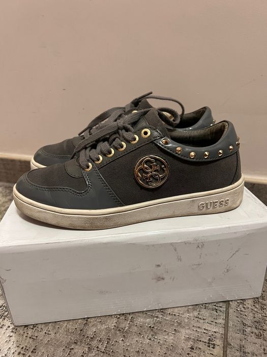 Естествена кожа GUESS