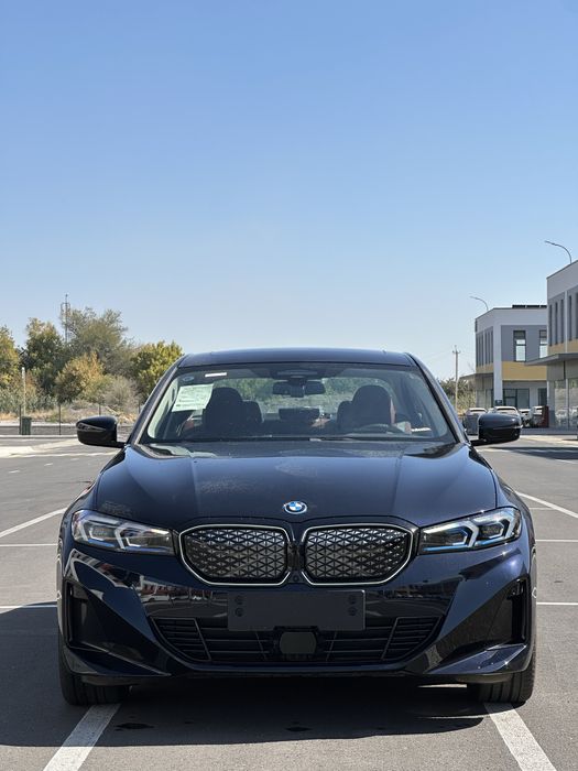 BMW i3 40L Night Sport 2025