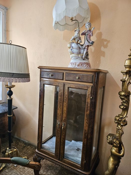 Италианска барокова витрина