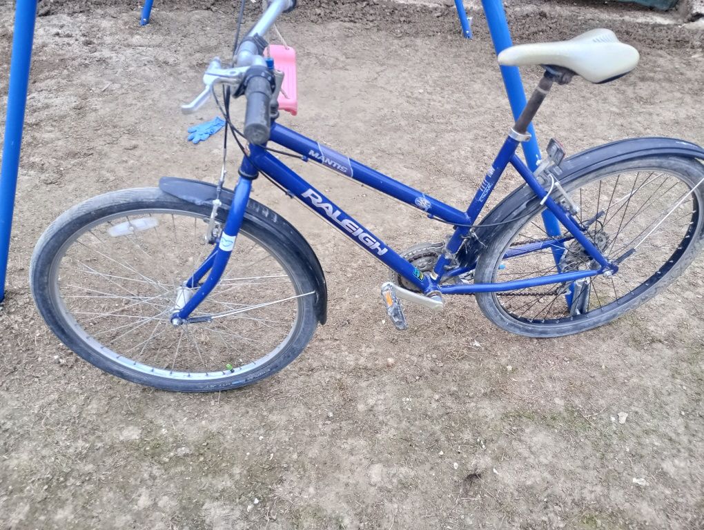 Bicicleta echipată shimano