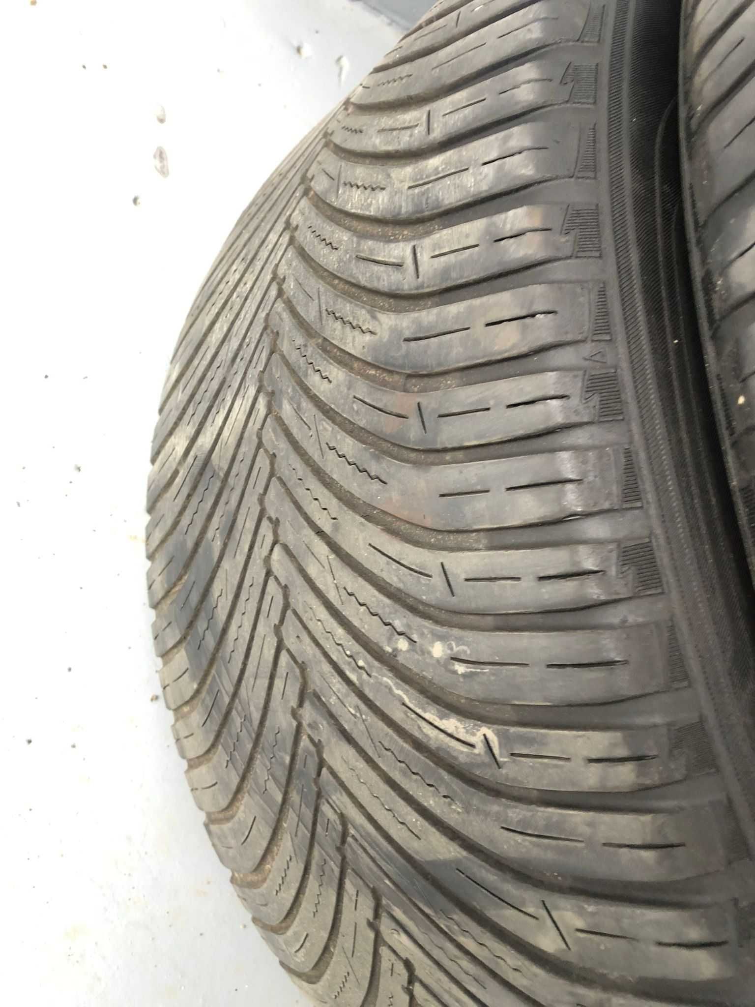 2x Cauciucuri M+S 275/40 R19 DOT 01/23