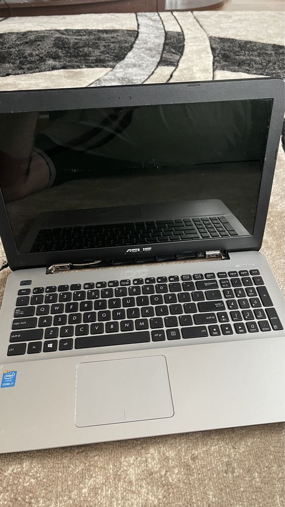 Dezmembrez Laptop Asus X554L și X555L