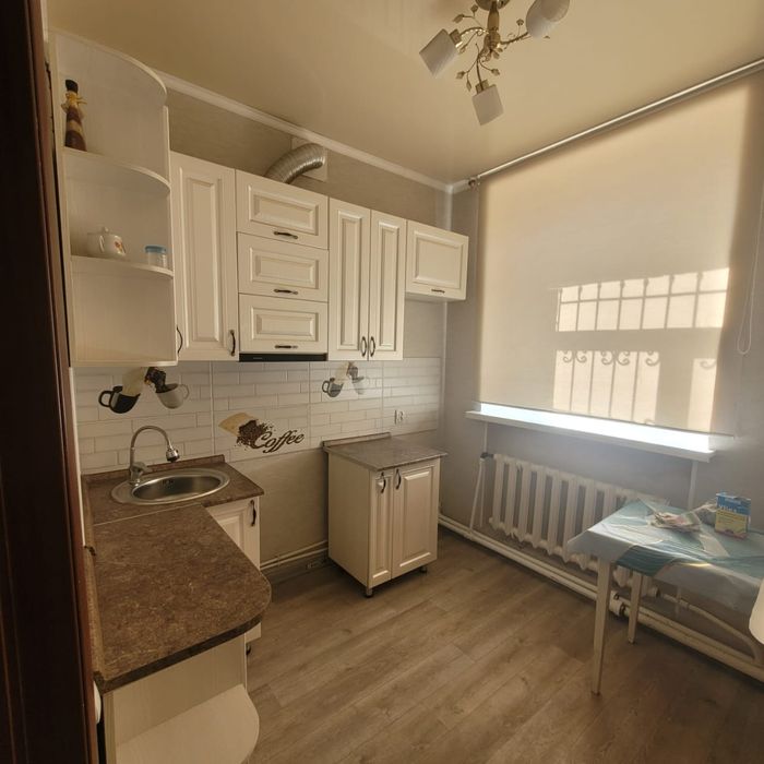 Продаётся трех комнатная квартира