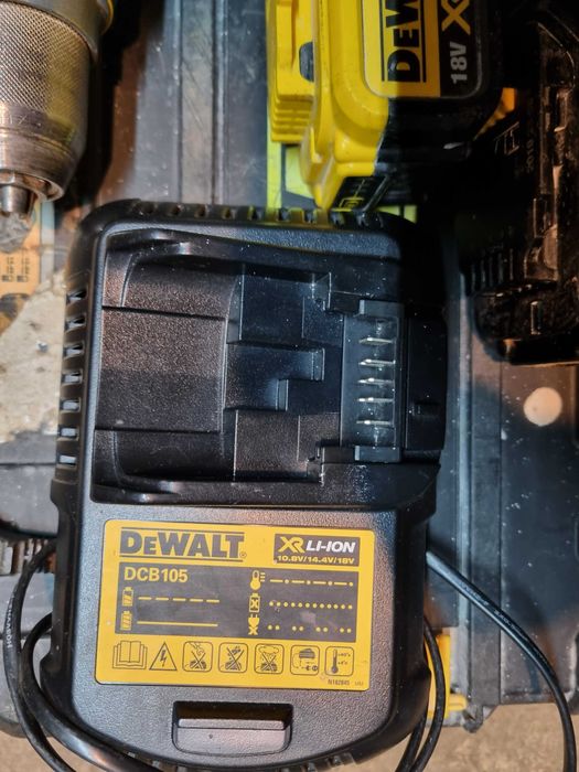 DeWalt DCD995P2 Masina premium de gaurit cu percutie XRP Li-Ion 18V