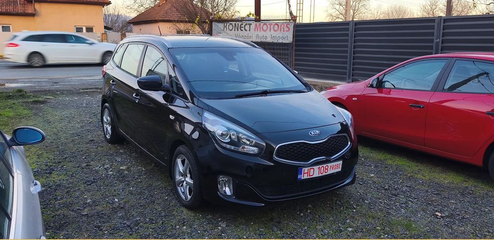 Kia Carens 7 Locuri/Dublu Klimatronic/Scaune incalzite/6+1 Viteze/ Pilot