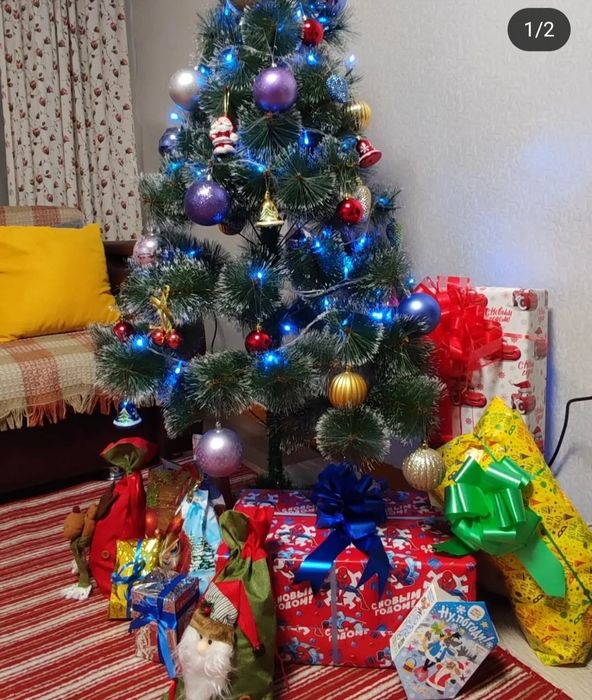 Продам новогоднюю ёлку