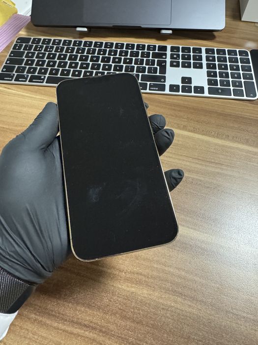 iPhone 13 Pro Max / 256 GB / Gold / Impecabil |