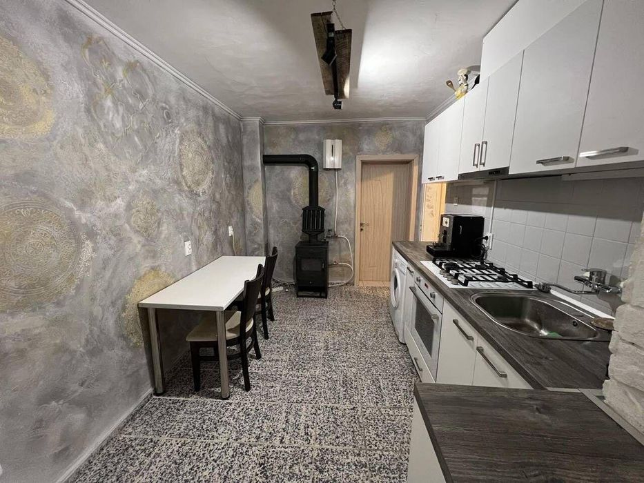 Тристаен, под наем, кв. Долно Езерово