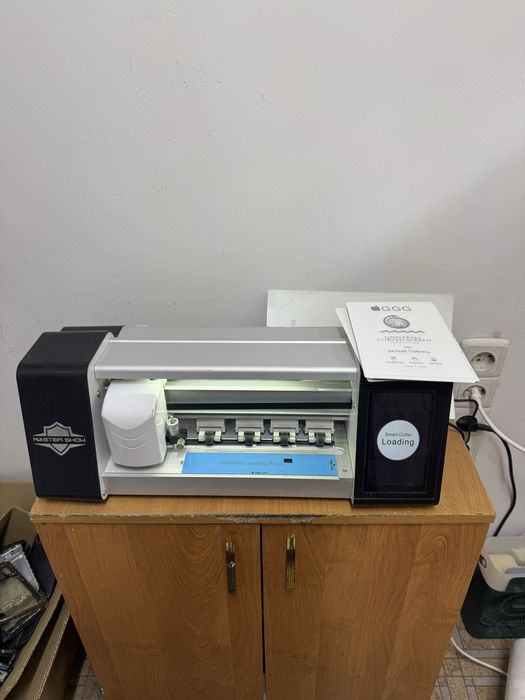 Плотер для резки пленок