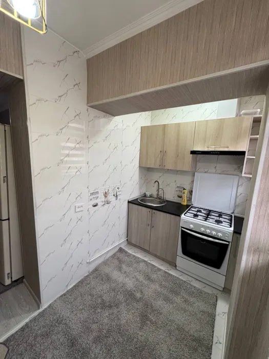 Arenda Kvartira bollaga qizlaga yakkasaroy