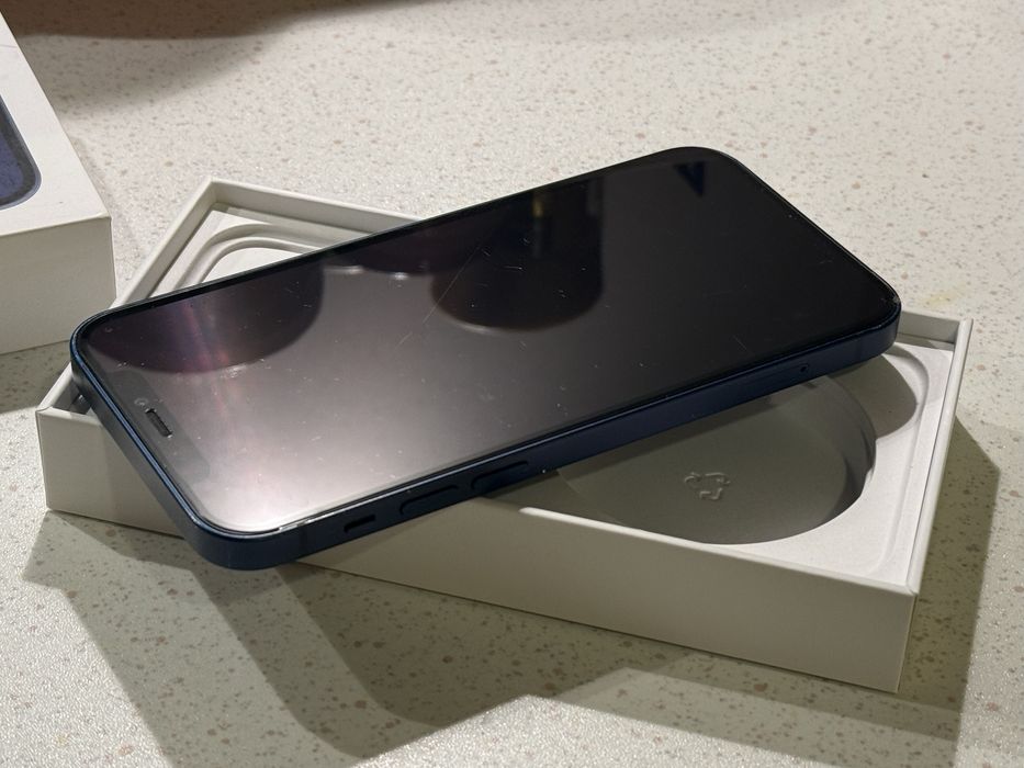 iPhone 12 Blue 128GB – Перфектен, 100% Батерия!