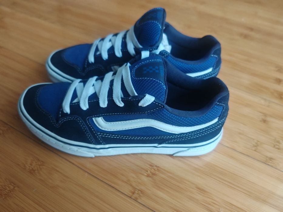 Vând Vans Numărul 39