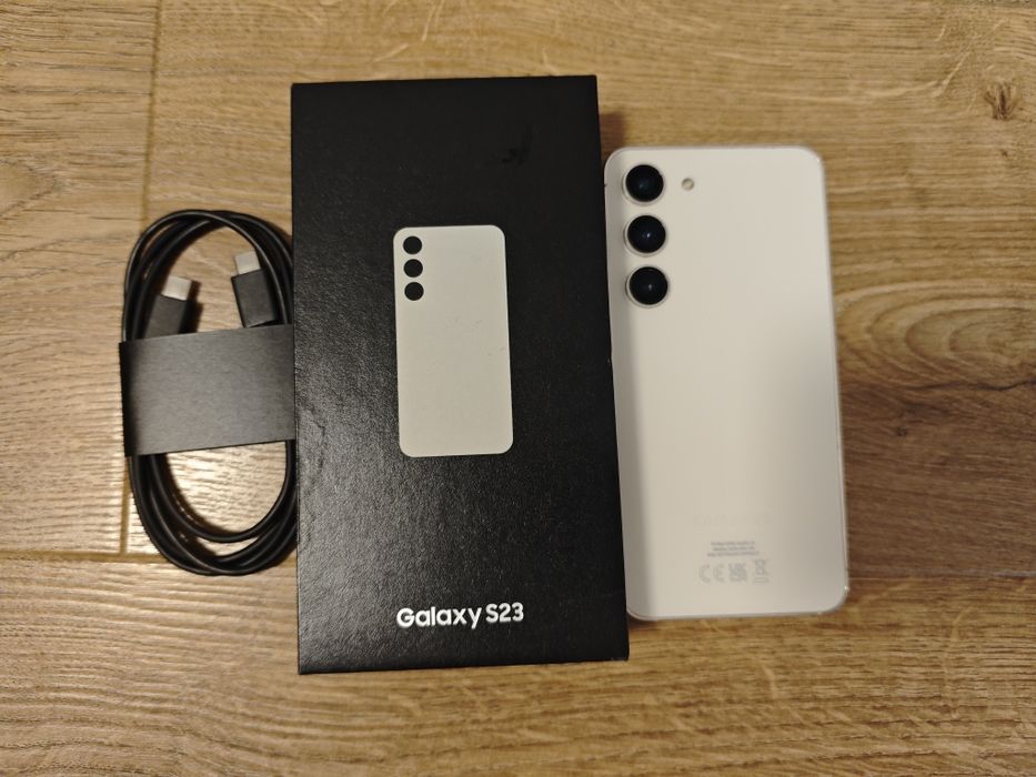 Vand Galaxy s23 - 256Gb -  Cream