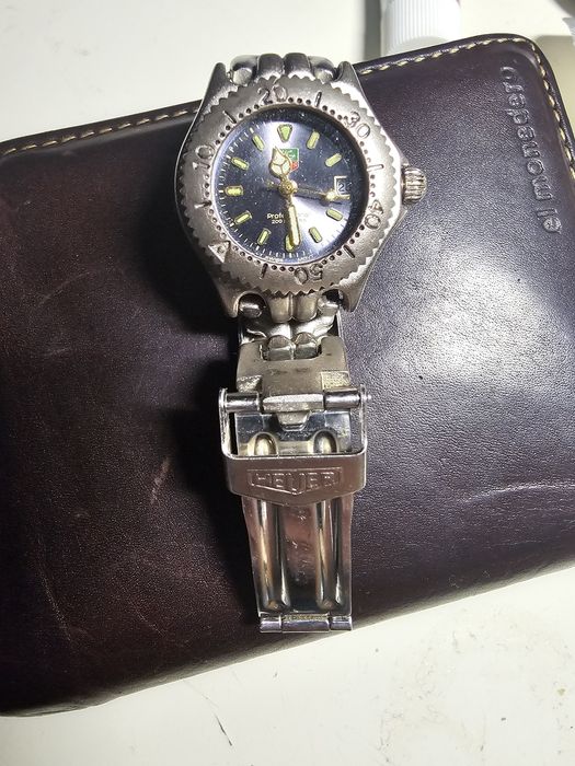 Ceas de Damă funcționează perfect