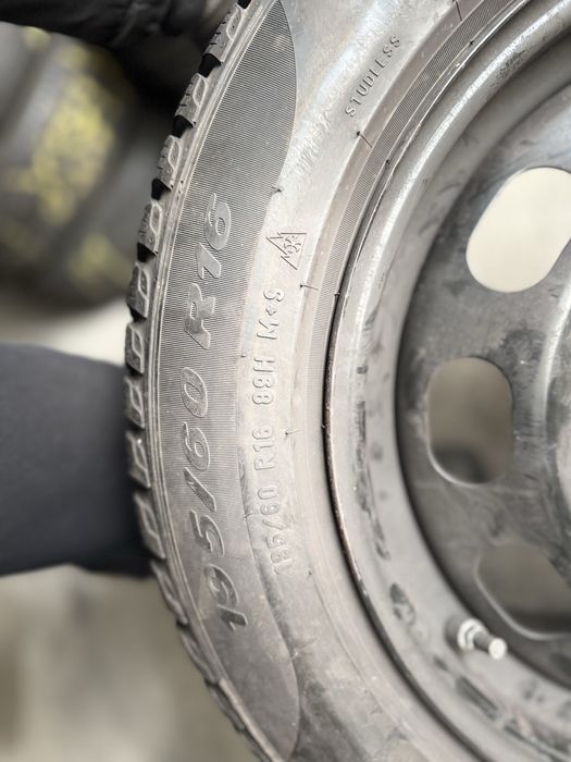 195/60/16 M+S , Set PIRELLI , Stare Impecabila
