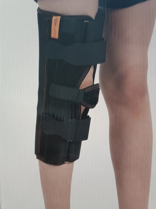 Тутор на коленный сустав