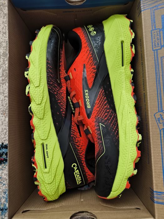 Brooks Cascadia 18 (44 si 44.5 Pret Fix)