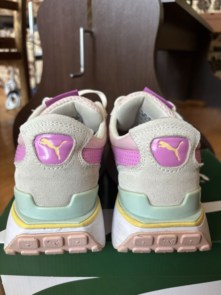 Маратонки PUMA.