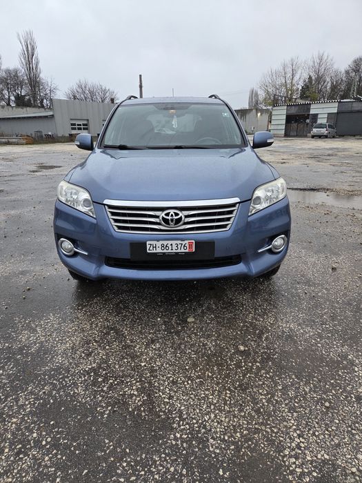 Тойота RAV4  2,0 4*4 Бензин