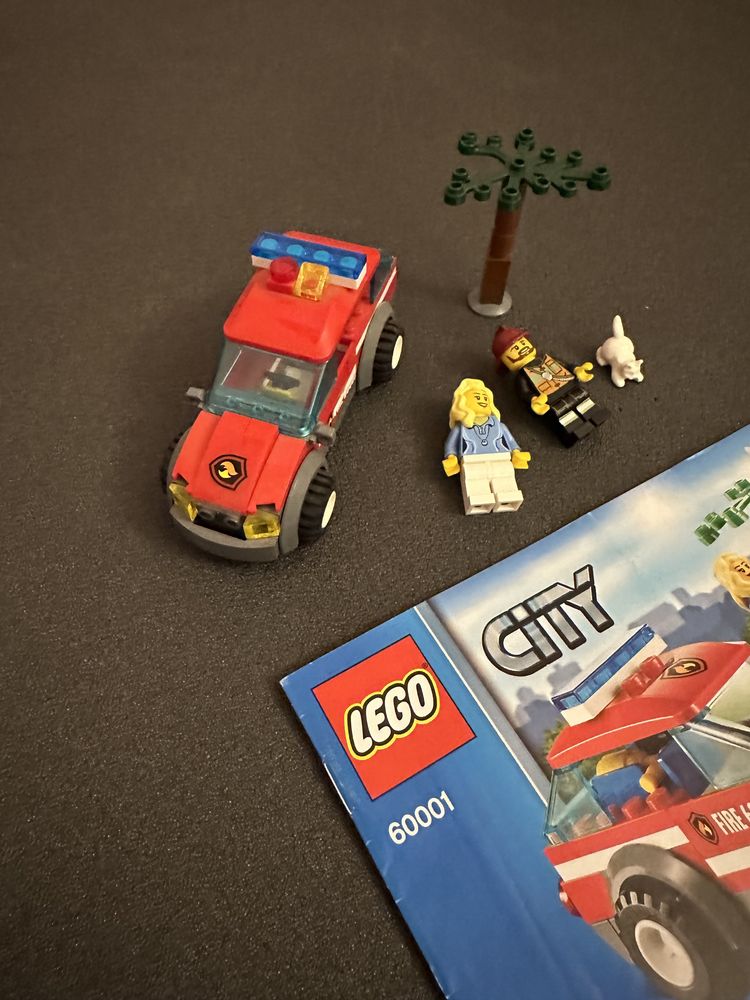 Lego City 60001 Masina Comandantului de Pompieri