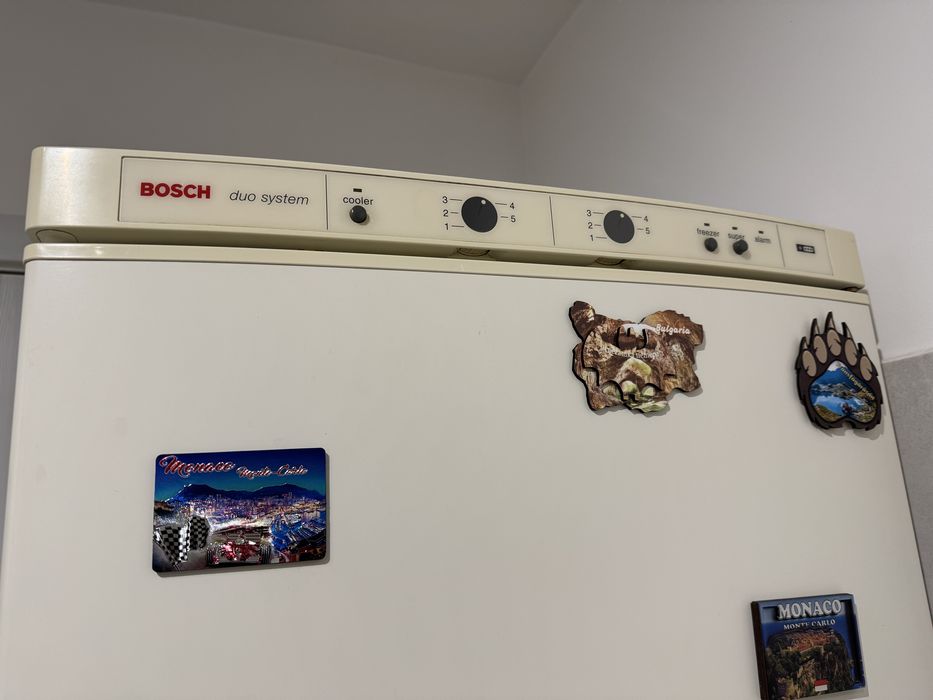 Combina frigorifica Bosch duo system / 333 l / 2 motoare