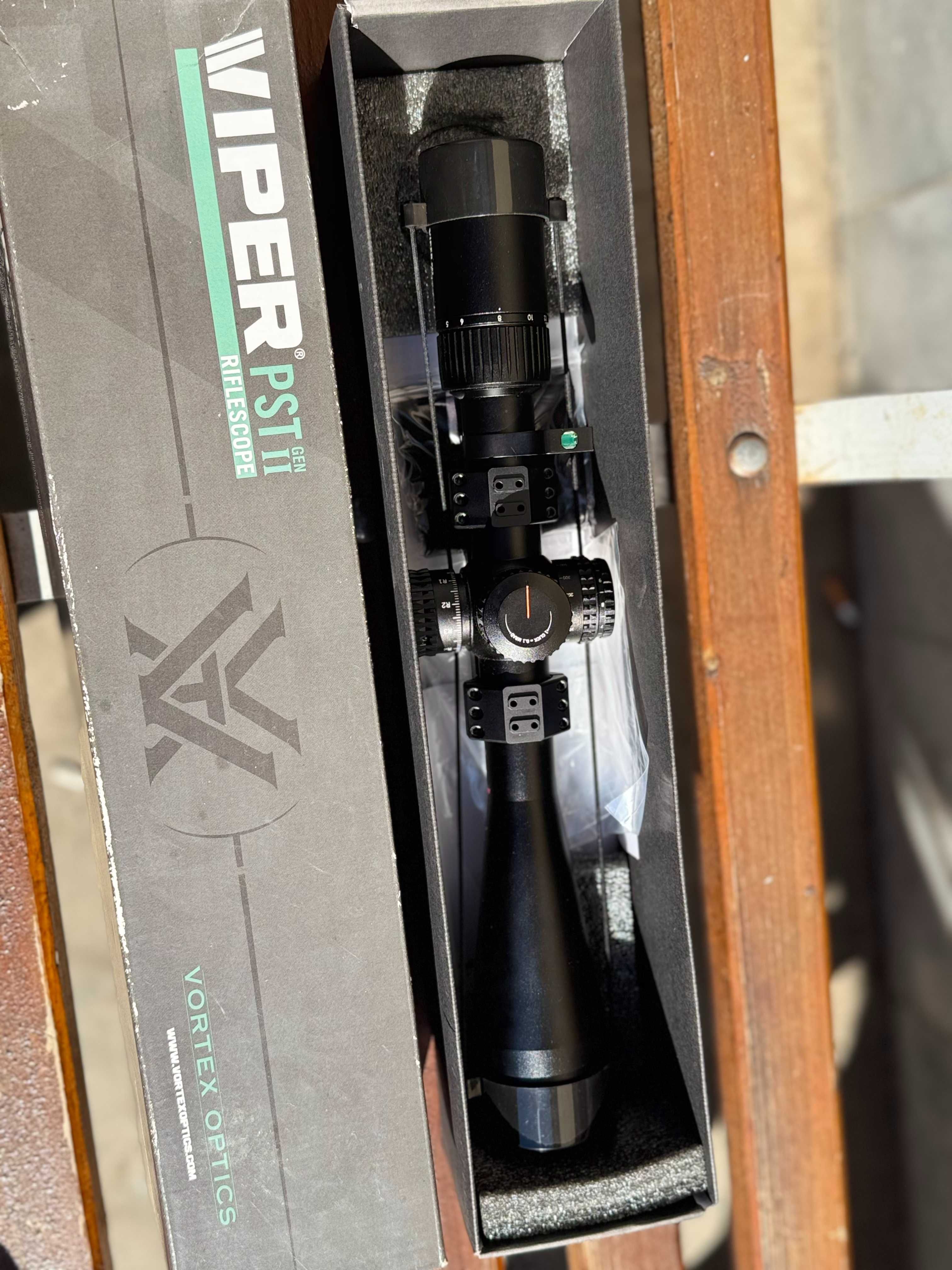 Ловна Оптика Vortex  Viper PST Gen II 5-25x50 FFP PST-5259