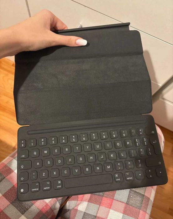 Tastatura ipad 9