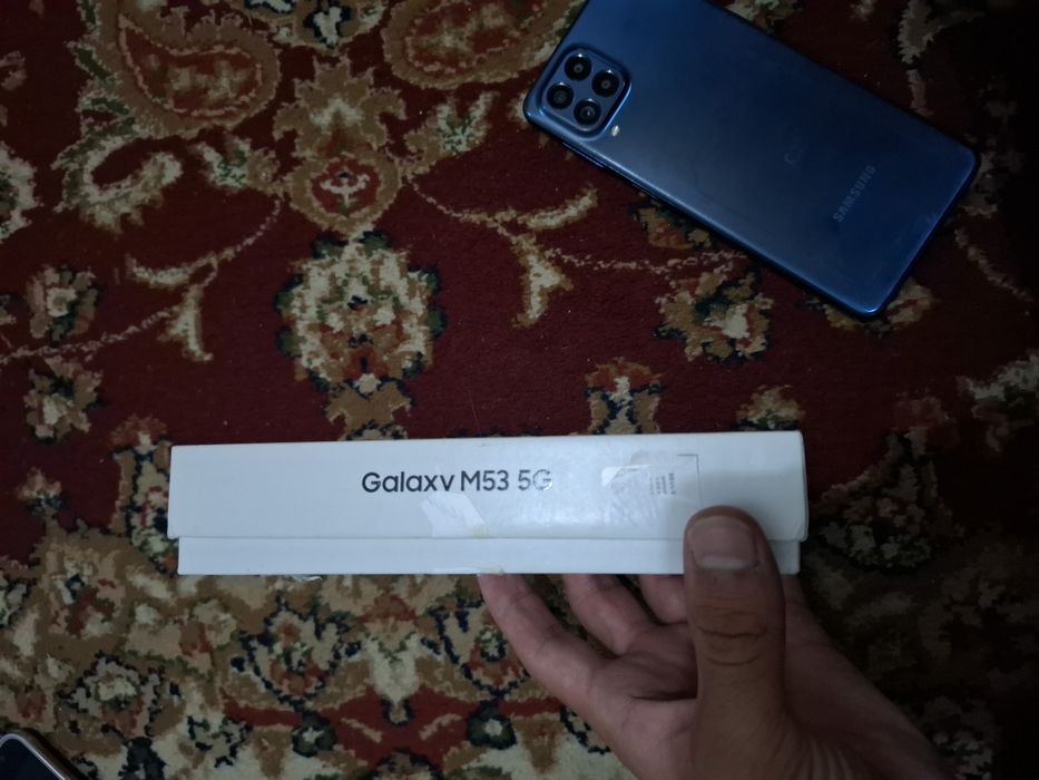 Telefon M 53, xotirasi 256gb ,RAM 8gb ,ishlashi yaxshi, karobkasi bor