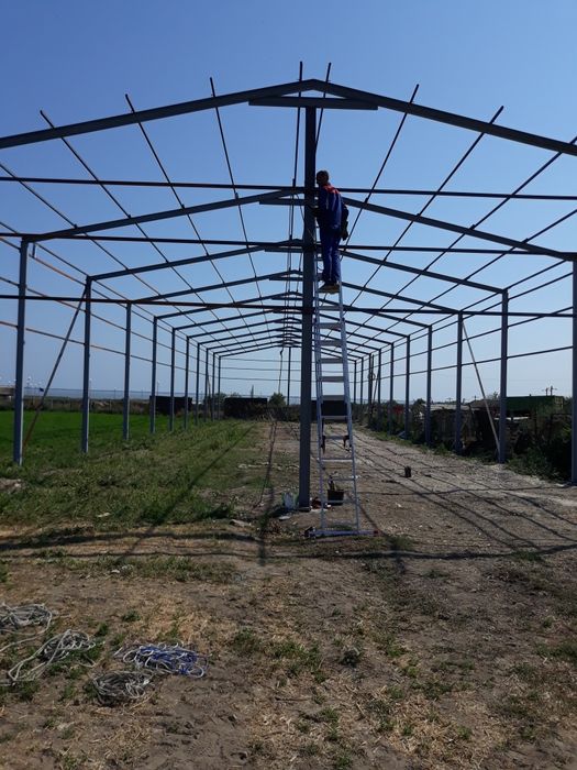 Vindem hale metalice din euro profile și țeava orce