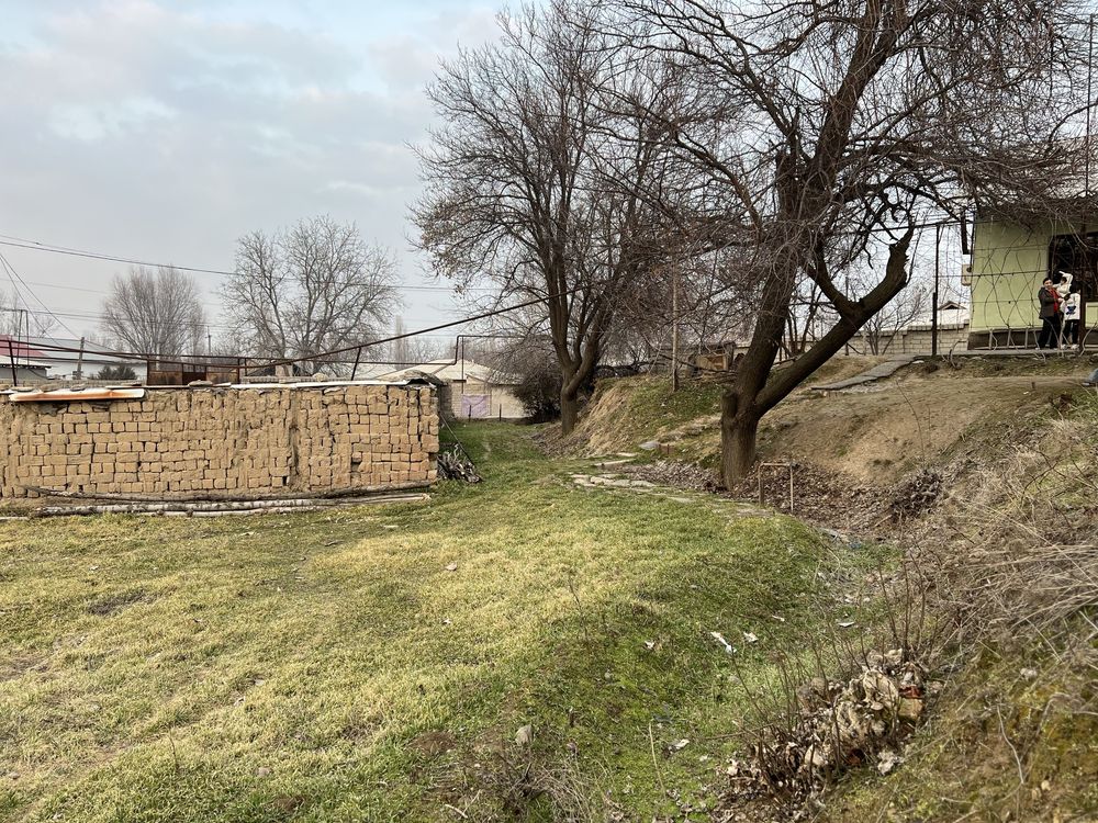 Yer sotiladi Erkin postdan 9 km yurganda M39 yolida 50 metr