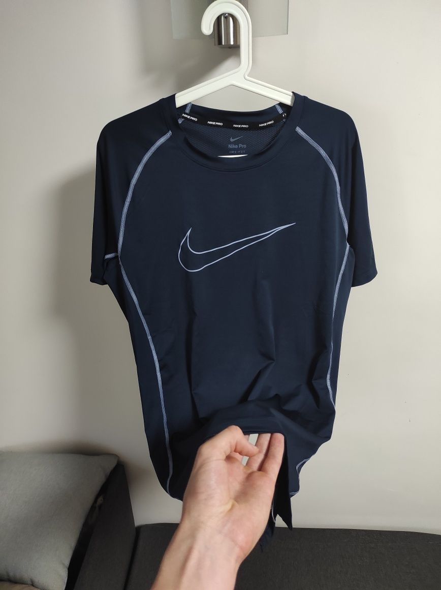Тениска Nike Pro (Оригинал)