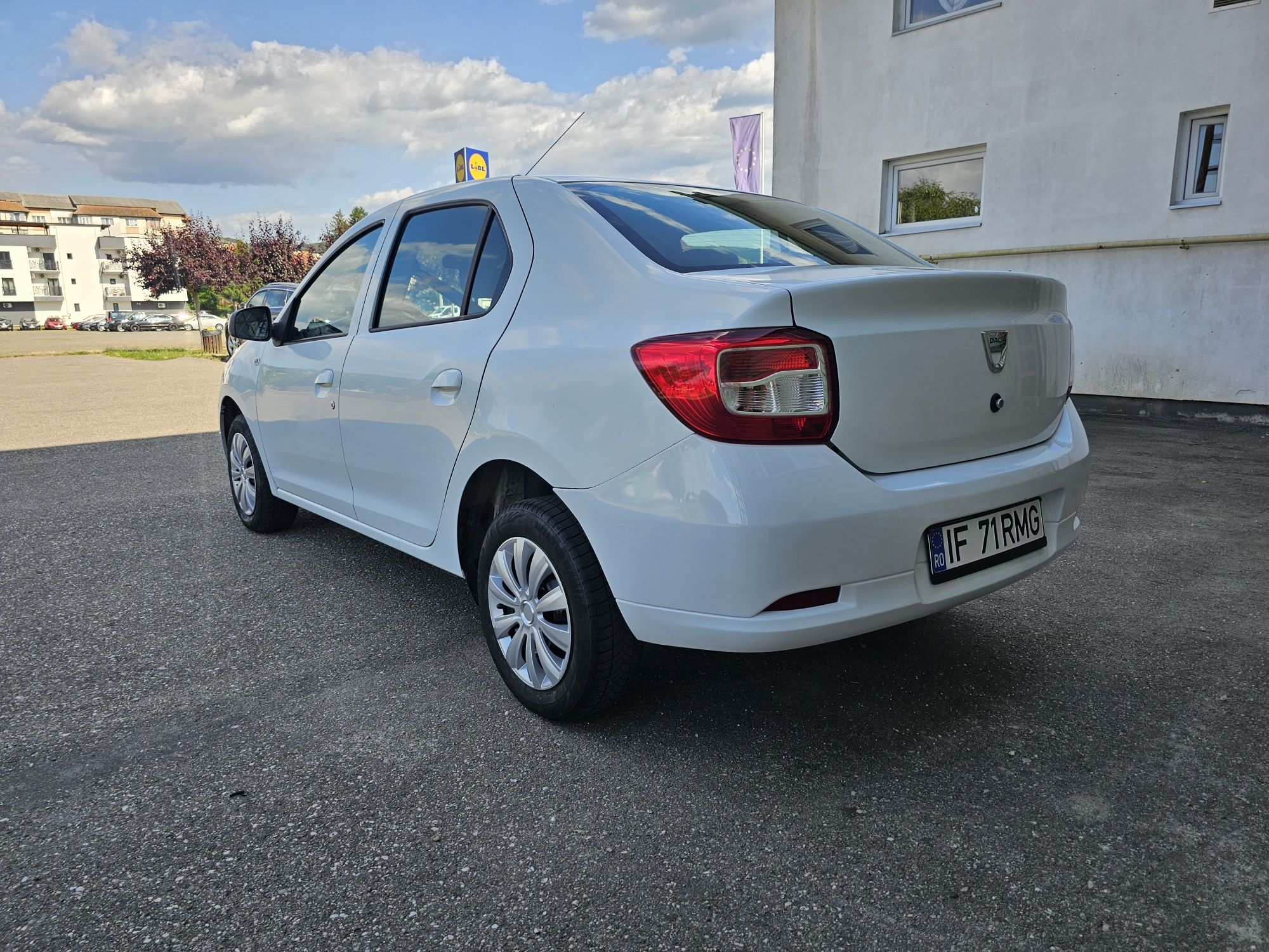 Dacia Logan Benzina 2015 Tva deductibil